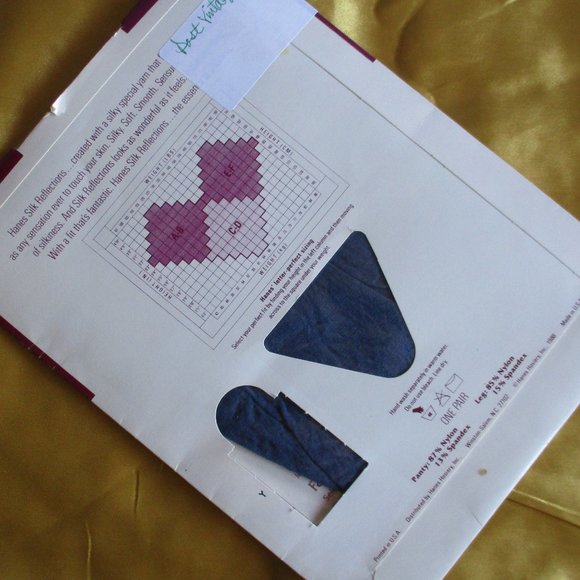 π€© STOCKINGS AND PANTYHOSE VINTAGE BUNDLE β VARIOUS BRANDS π€© - Picture 9 of 16